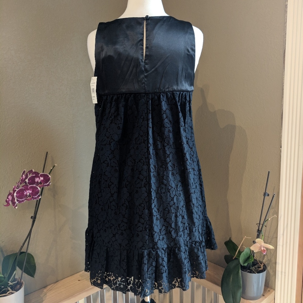 🛍️SOLD🛍️ Zinc black lace overlay babydoll dress - Picture 3 of 8